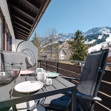 Bergnest Iseler Mit Panoramablick アパート オーバーヨッホ